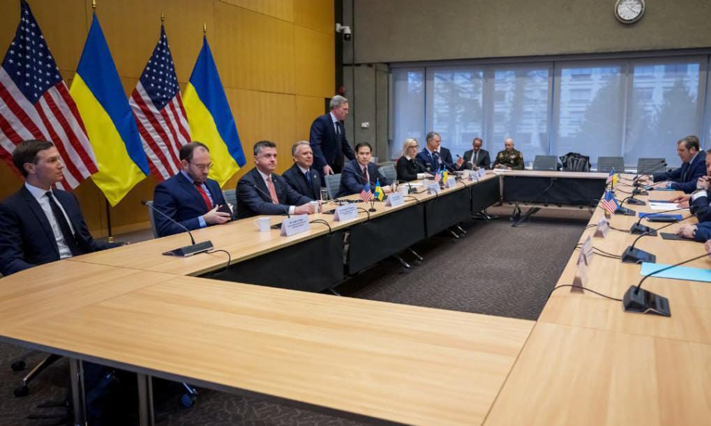 د امریکا د ولسمشر   ټرمپ د «اوکراین سولې طرحه» د اروپا او امریکا تر منځ بې‌ساری کړکېچ راپارولی؛ اروپايي مشران د خپلواک دفاعي بلاک د جوړېدو غوښتنه کوي