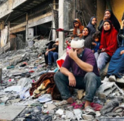 په غزه کې د نسل‌ وژنې جګړې د شهیدانو شمېر ۷۰ زره او ۶۶۵ تنو ته ورسېد