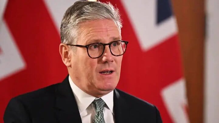 لندن : بریتانیا د اوکراین د ملاتړ لپاره د ځمکنيو ځواکونو د استولو احتمال مطرح کړ