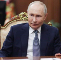 د روسیې ولسمشر ولادیمیر  پوتین ۲۰۲۶ کال د «د روسیې د ملي یووالي کال» ونوماوه