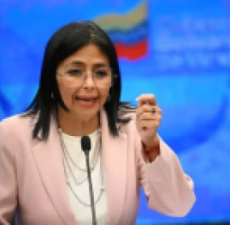 ونزوئلا د امریکا له لوري د نفت‌کش د نیولو عمل «سمندري غلا» وباله