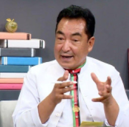 رمضان بشر دوست د افغانستان پر پخوانیو مشرانو سختې نیوکې وکړې