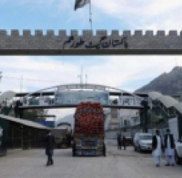 پاکستانۍ ورځپاڼې داون په یوه تازه راپور کې لیکلي چی  د سوداګرۍ ځنډ افغانستان ته څو برابره زیان اړولی