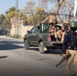 کویټې ته پر لاره پر ملي بس وسله‌ وال بريد؛ ۲۵ مسافر وتښتول شول