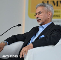 د هند د بهرنیو چارو وزیر د هند د بهرني سیاست لومړیتوبونه او د پوتین سفر اهمیت تشریح کړ