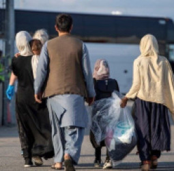 د افغان پناه‌کوونکو غږ: «کډوال باید د سیاسي تصمیمونو قرباني نه شي