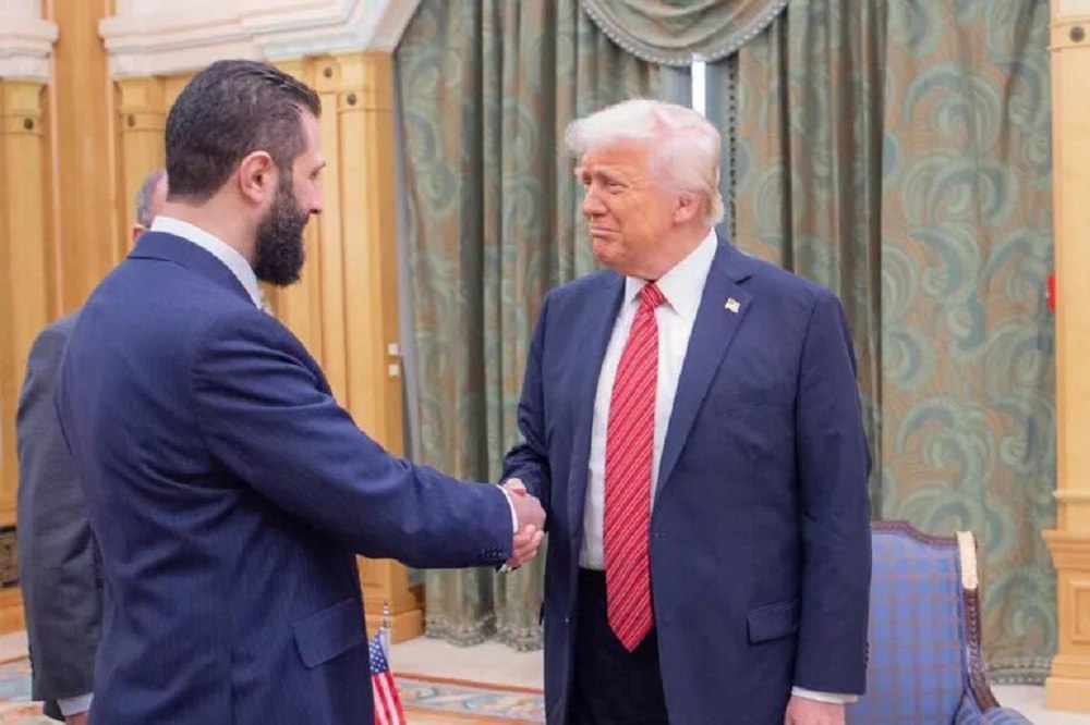 د سوریې موقت ولسمشر له امریکا وغوښتل چې د اسراییلو سره د امنیتي او سیاسي اړیکو نوې لاره پرانیزي