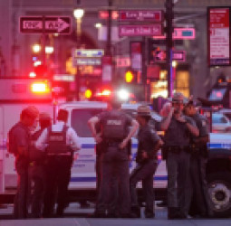 افزایش حملات در امریکا؛ در پی تیراندازی در کالیفرنیا ۱۰ نفر کشته و زخمی شدند