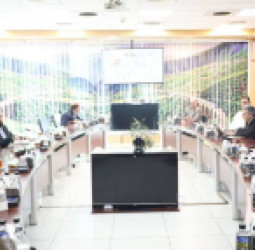 تهران – د طالبانو سفیر د خواف-هرات اورګاډي پروژې د ملاتړ لپاره د ایران مننه وکړه