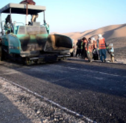 په جوزجان کې د قوش‌تپه ـ درزاب د سړک د قیرریزۍ ۷۰ سلنه کار بشپړ شوی؛ پروژه د سیمې لپاره مهم بدلون بلل کېږي