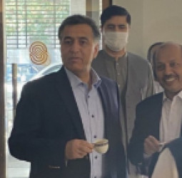 خواجه آصف: کسانی که به کابل می‌رفتند و چای می‌خوردند، مسئول وضعیت امروزند.