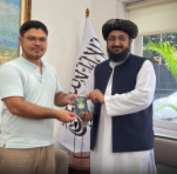 د طالبانو سفارت په جاکارتا کې د نوو پاسپورتونو د چاپ او وېش لړۍ پیل کړې