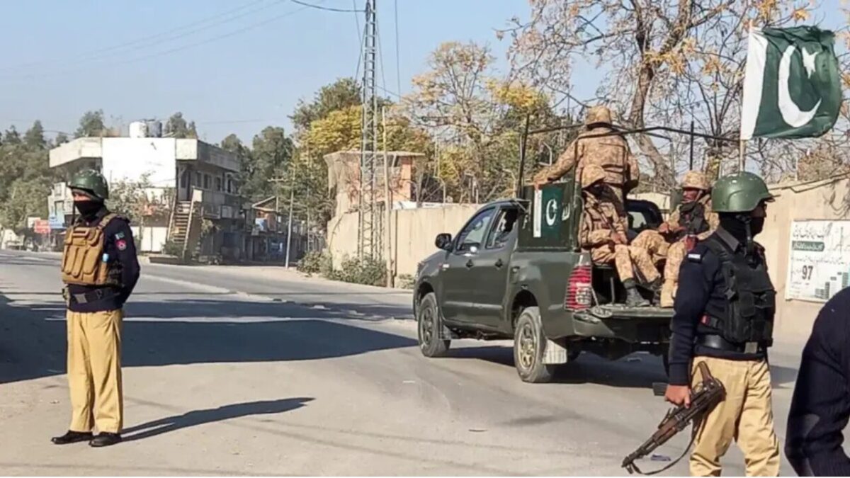 ۱۱ نظامی پاکستان درجریان عملیات درخیبرپختونخوا کشته شدند