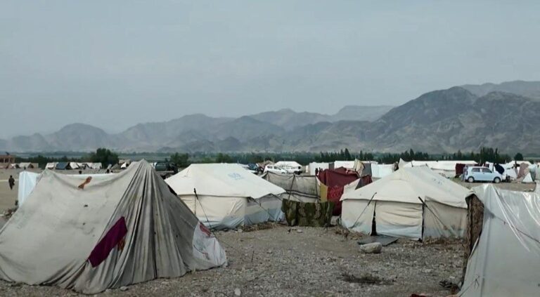 د ناروې د کډوالو شورا خبرداری: د پولې په سیمو کې زرګونه بې‌ځایه شوې کورنۍ له سخت بشري بحران سره مخ دي