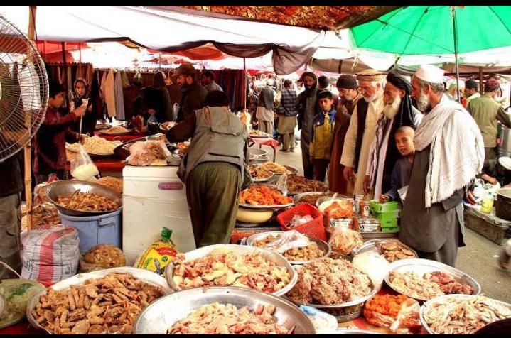 په افغانستان کې د خوراکي توکو بې‌ساری لوړېدل؛ د خلکو پر ژوند د اقتصادي فشارونو دروند سیوری