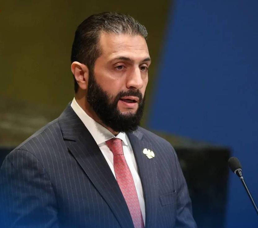 احمد الشرع: د امریکا له نوملړه د سوریې ایستل د بندیزونو د کمېدو مهم ګام دی