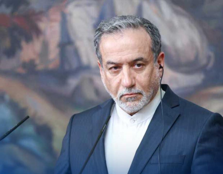 عباس عراقچي :  د سپاه پاسداران د ترهګرې ډلې د نومولو په اړه د بریتانیا پرېکړه وغندله