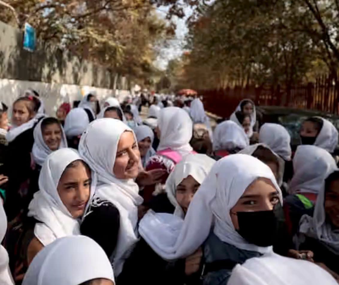 یونسکو: طالبانو ۲.۴ میلیونه افغان نجونې له زده‌کړو بې‌برخې کړې دي