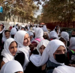 یونسکو: طالبانو ۲.۴ میلیونه افغان نجونې له زده‌کړو بې‌برخې کړې دي