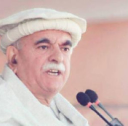 محمود خان اڅکزی: د افغانستان د لارو تړل زرګونه کورنۍ له سختو ستونزو سره مخ کړې دي