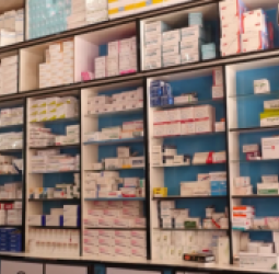 نگرانی‌ها از احتکار و بالا رفتن قیمت دوا پس از توقف واردات از پاکستان