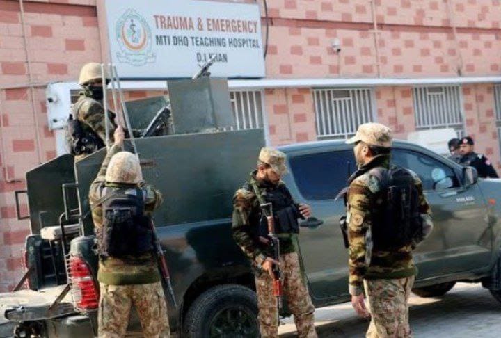 د پاکستان پوځ په بلوچستان کې ۱۲ ترهګر ووژل؛ پر پولیسو او بانکونو د بریدونو ادعا