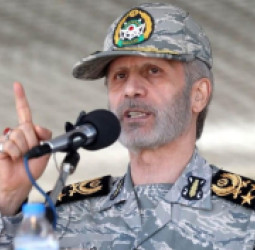 تهران – د ایران د پوځ مشر، جنرال امیر حاتمي، هر تېري کوونکي لاس به پرې کړو؛ د دښمن ګواښونه به بې ځوابه پاتې نشې