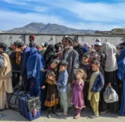 په یوه ورځ کې نږدې دوه زره افغان کډوال له پاکستان او ایران څخه ایستل شوي