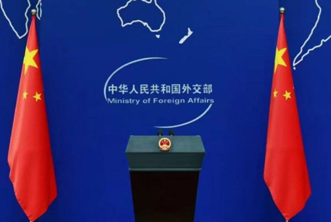 چین د ایران په اړه د ټرمپ څرګندونو ته غبرګون وښود: د نورو هېوادونو په کورنیو چارو کې له لاسوهنې سره مخالف یو