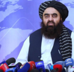 کابل – د رسمیت ادعا او نړیوال واقعیت؛ طالبان د بهر کې د ۴۰ څخه زیاتو سیاسي استازولیو د فعالیت خبره کوي