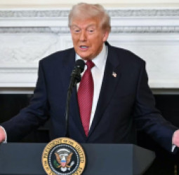 واشنګټن – نړیوالې رسنۍ: ټرمپ د وینزویلا د ۵۰ میلیونه بېرلو ایسارو تېلو د پلور پلان اعلان کړ