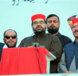 ایمل ولی خان ایمل ولی خان، د پاکستان د عوامي ملي ګوند مشر: تړل د پښتنو هویت له تروریزم سره ناسم او غیر عادلانه دی