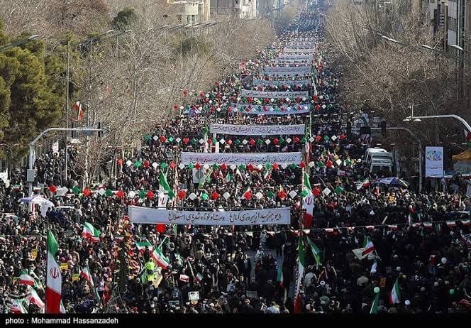 د اسلامي انقلاب او حکومت په ملاتړ د ایران د ولس پراخ حضور؛ د تاوتریخوالو او د هغوی د بهرنیو ملاتړو سخت غندنه