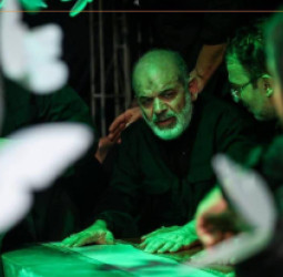 د سپاه پاسداران قوماندان احمد وحیدي د خامنه‌یي د جنازې په مراسمو کې راڅرګند شو