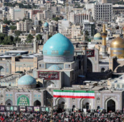 د ایران د مذهبي مشر علي خامنه‌يي د جنازې مراسم په مشهد کې ترسره شول