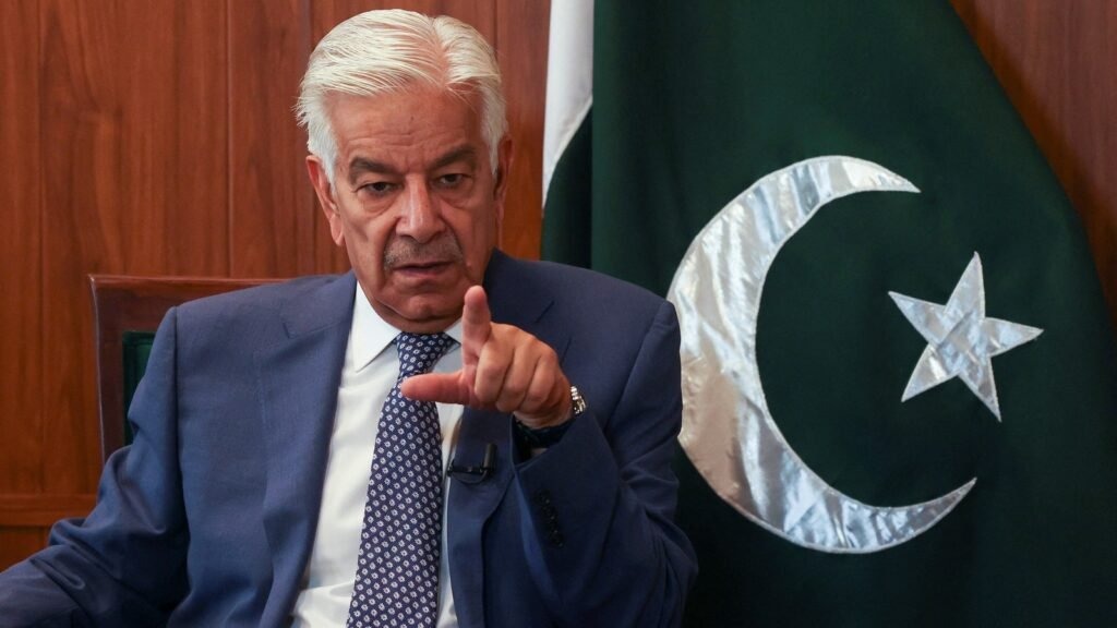 خواجه آصف: له طالبانو سره پرله‌پسې مذاکراتو د پاکستان امنیتي اندېښنې نه دي حل کړې