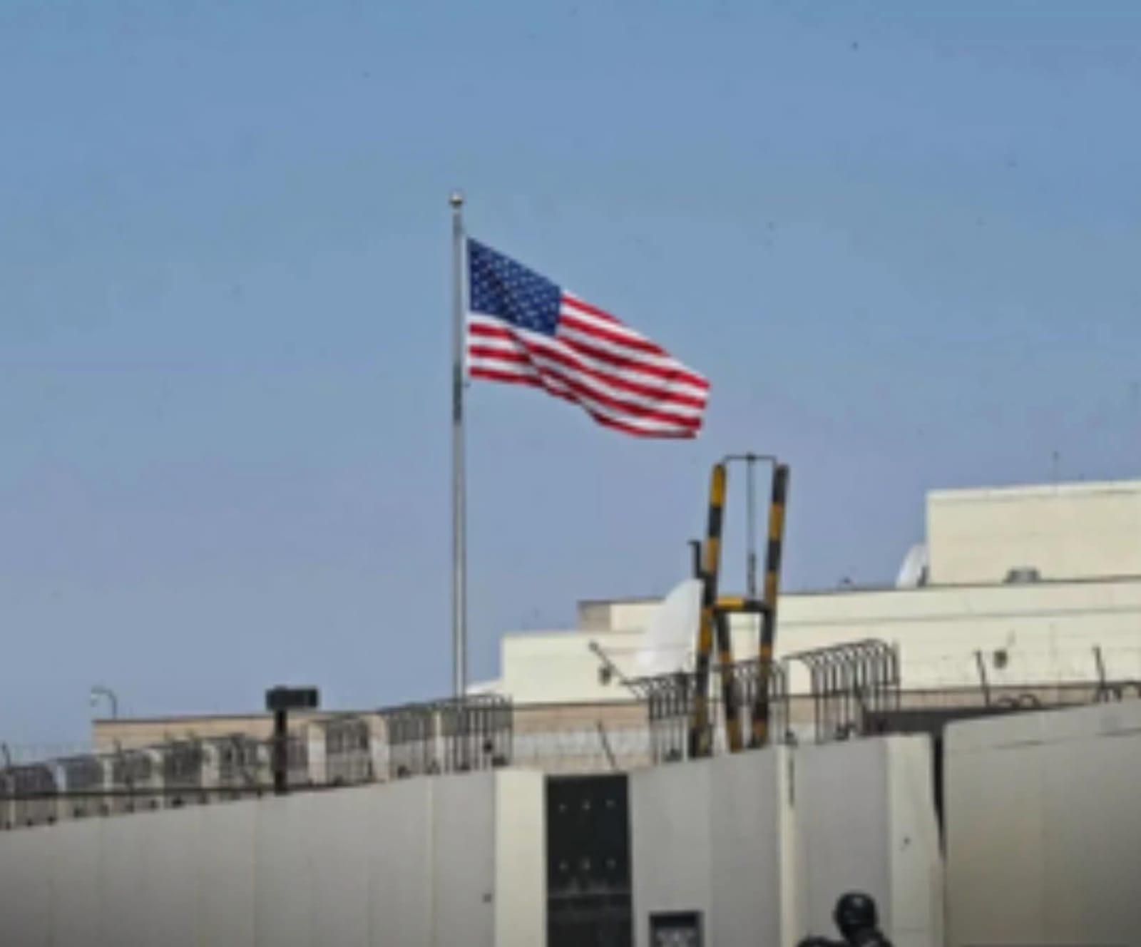 امریکا په پېښور کې خپله کونسلګري په دایمي ډول تړي