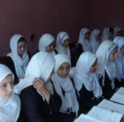 دختران افغان بار دیگر خواستار بازگشایی مکتب‌ها شدند