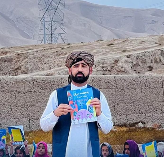د زده‌کړو اتل نړیوال وځلېد؛ مطیع‌الله ویسا د ۲۰۲۶ کال د «ازادۍ جایزه» وګټله