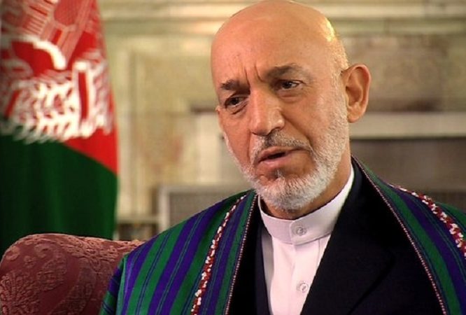 حامد کرزی: د طالبانو له لوري د نجونو پر زده‌کړو بندیز د افغانستان د راتلونکي تعلیمي او روغتیايي بحران اصلي لامل بلل کېږي