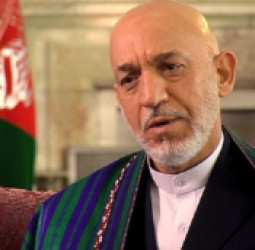 حامد کرزی: د طالبانو له لوري د نجونو پر زده‌کړو بندیز د افغانستان د راتلونکي تعلیمي او روغتیايي بحران اصلي لامل بلل کېږي