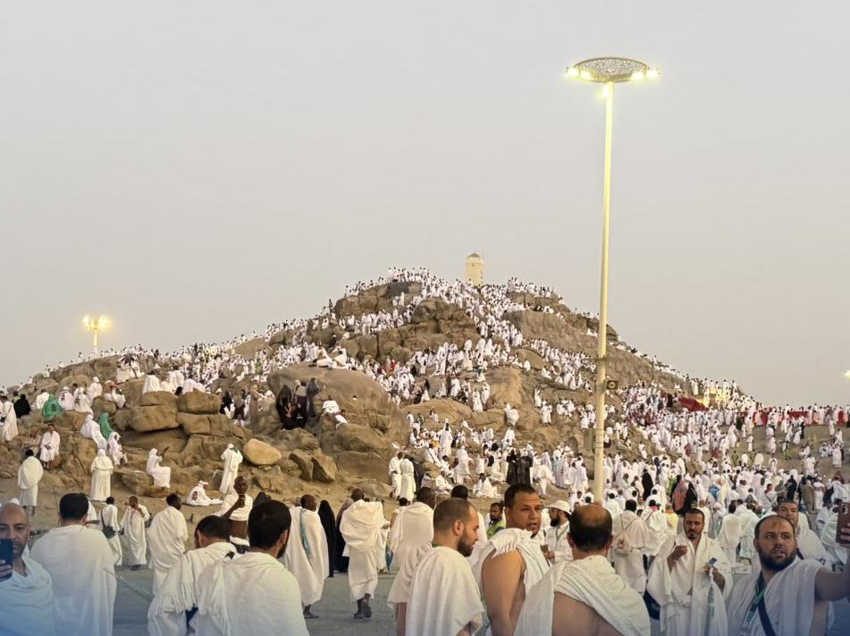 د عرفې مبارکه ورځ؛ د رحمت، مغفرت او الهي قرب تر ټولو ستره روحي موقع
