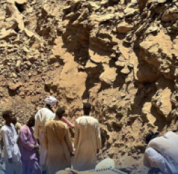 هوايي برید : د سوډان د سرو زرو پر کان هوايي برید؛ د ۲۰۰ کسانو د وژل کېدو ادعا شوې
