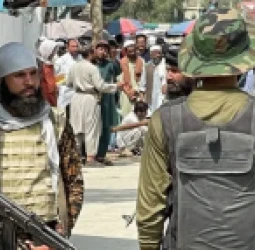 د طالبانو د پلویانو غږ هم پورته شو؛ وایي افغانستان په تېرو پنځو کلونو کې په ډېرو برخو کې شاته تللی دی
