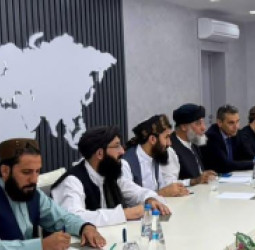 صنعت او سوداګرۍ : د صنعت او سوداګرۍ وزیر له بېلاروسي سیال سره وکتل
