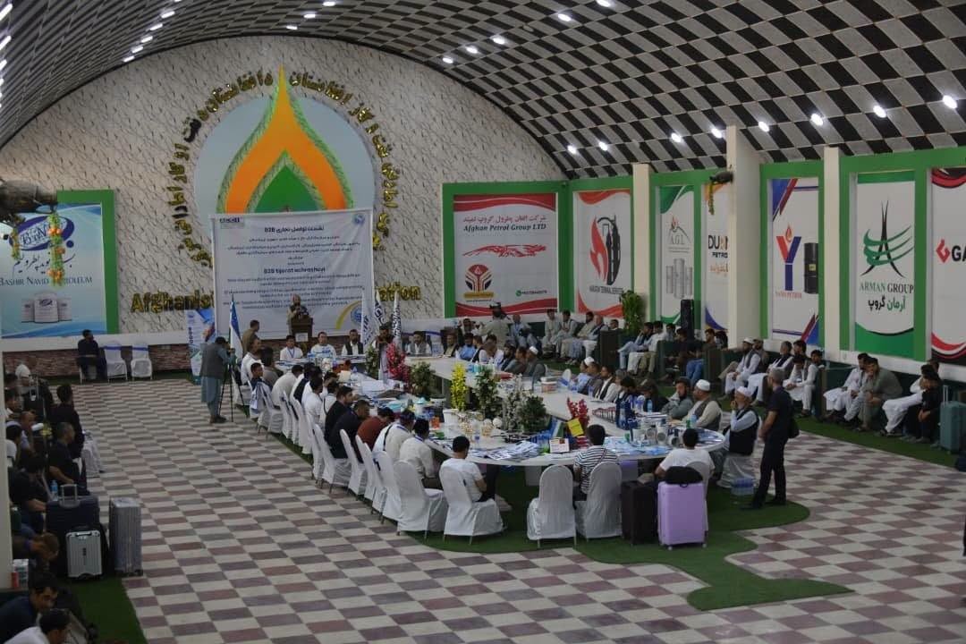 بلخ : د افغانستان او ازبکستان سوداګري په اته میاشتو کې له دوه میلیارده ډالرو واوښته