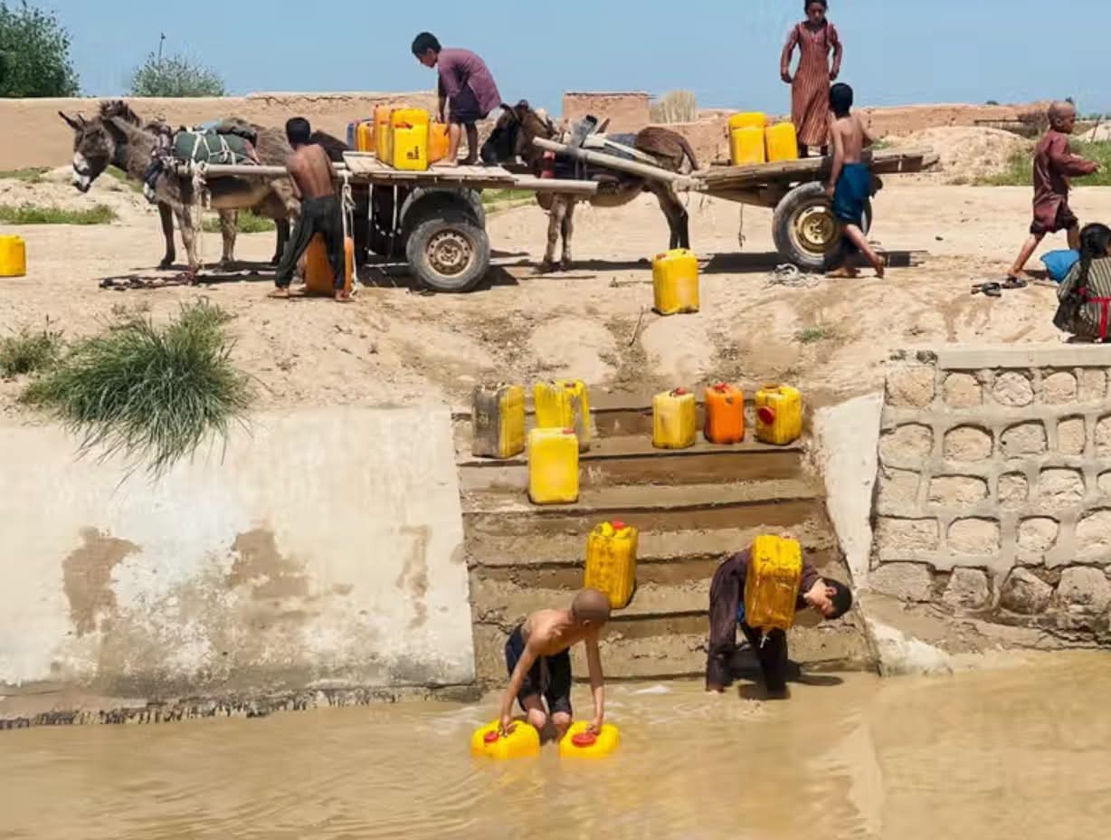ملګري ملتونه: په افغانستان کې میلیونونه کسان لا هم پاکو اوبو ته لاسرسی نه لري